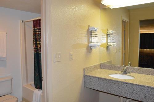 Delux Inn Tulsa Dış mekan fotoğraf